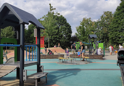 Park Krowoderski цікавий парк з беликою кількістю розваг для дітей та дорослих в Krakowie